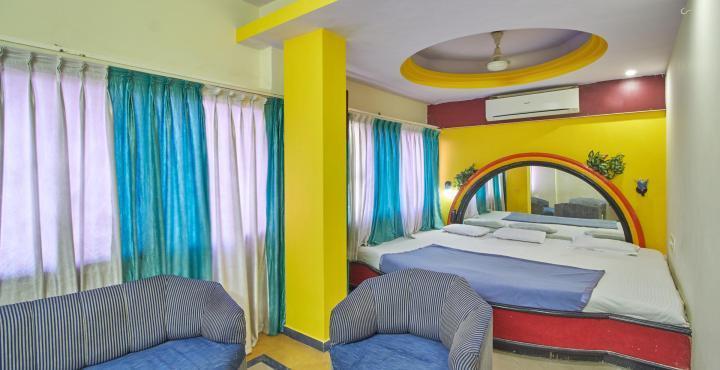 Hotel Aditya Rajkot Buitenkant foto