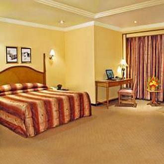Hotel Aditya Rajkot Buitenkant foto